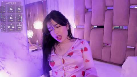 Kate  online show from September 2025 09:14:02 PM