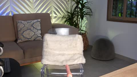  Kate Owens  online show from February 2025 09:57:01 PM