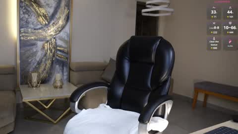  Kate Owens  online show from February 2025 10:31:01 AM