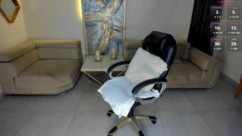  Kate Owens  online show from February 2025 09:45:01 AM