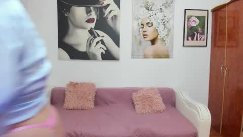 Anna online show from October 2025 03:40:02 AM