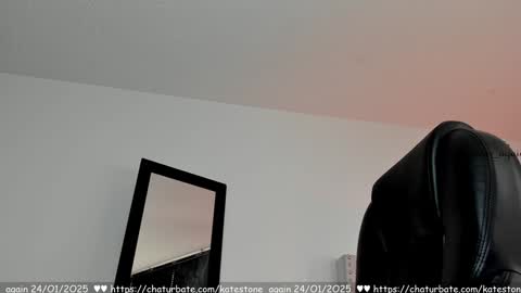 love meeee online show from January 2025 06:14:02 PM