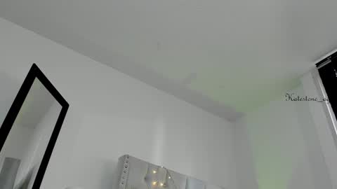 love meeee online show from January 2025 05:53:01 PM