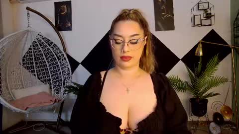 Snapshot of katewalker_ chatting on July 2026 07:05:01 PM Kate online show from July 2026 07:05:01 PM