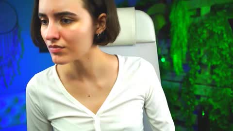 katewillows online show from March 2026 08:30:01 AM