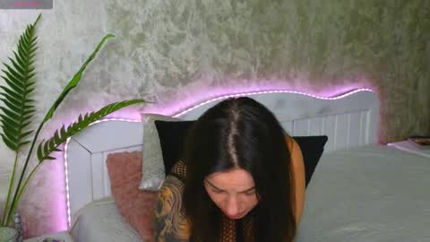 KateyRiva online show from September 2025 06:43:02 PM