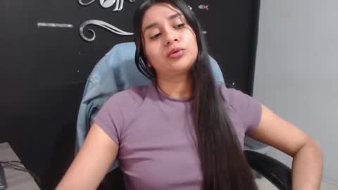 Call me Lau  online show from October 2025 04:35:02 PM