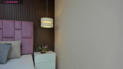   online show from December 2025 11:37:01 AM