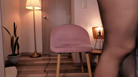 Snapshot of katheriine_saenz22 chatting on June 2026 03:39:02 PM Kathee Saenz online show from June 2026 03:39:02 PM