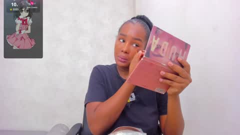 Snapshot of katherin_cruzz chatting on December 2024 12:00:02 PM katherin online show from December 2024 12:00:02 PM