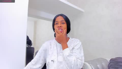 Snapshot of katherin_cruzz chatting on December 2024 12:35:01 PM katherin online show from December 2024 12:35:01 PM