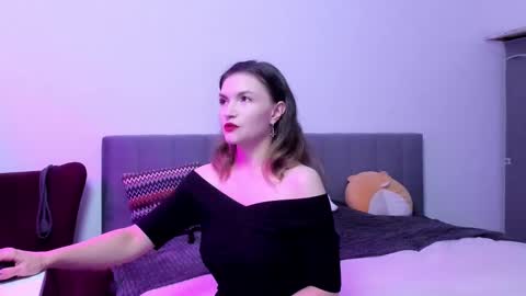 Snapshot of katherinemidnight chatting on October 2025 03:33:02 PM Katherine online show from October 2025 03:33:02 PM