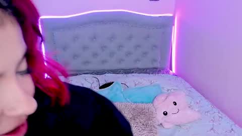 Kathia  online show from January 2025 12:47:02 PM