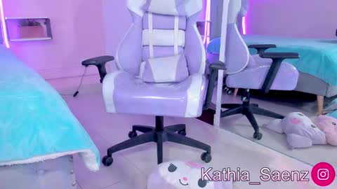 Kathia  online show from February 2025 04:32:01 PM