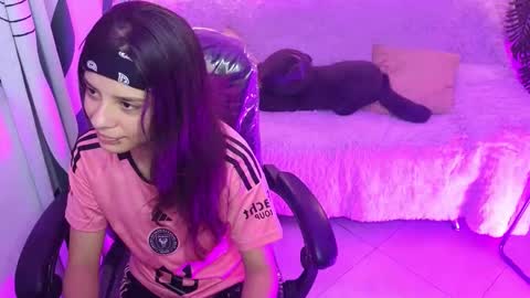 kathie_lozada online show from September 2025 05:42:01 AM