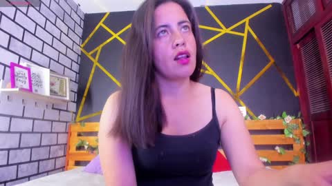 Snapshot of kathina_giraldo chatting on December 2024 04:10:01 PM Paola online show from December 2024 04:10:01 PM