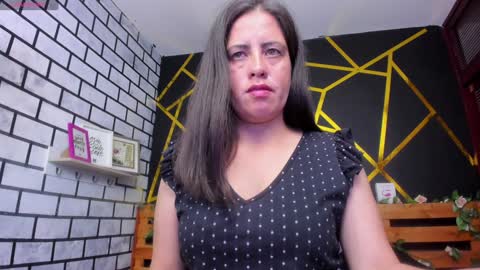 Snapshot of kathina_giraldo chatting on January 2025 01:20:01 PM Paola online show from January 2025 01:20:01 PM