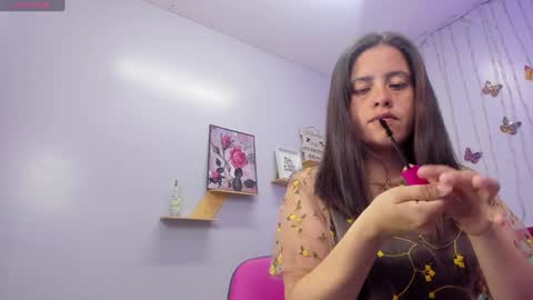 Snapshot of kathina_giraldo chatting on January 2025 12:52:02 PM Paola online show from January 2025 12:52:02 PM