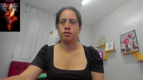 Snapshot of kathina_giraldo chatting on February 2025 12:27:02 PM Paola online show from February 2025 12:27:02 PM