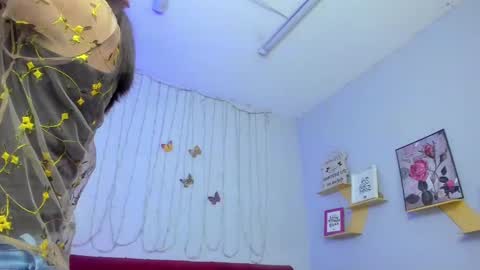 Snapshot of kathina_giraldo chatting on February 2025 01:51:02 PM Paola online show from February 2025 01:51:02 PM