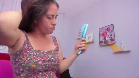 Snapshot of kathina_giraldo chatting on February 2025 06:46:02 PM Paola online show from February 2025 06:46:02 PM