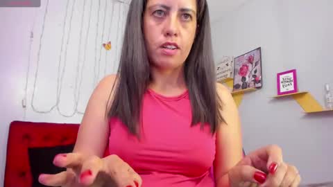 Snapshot of kathina_giraldo chatting on March 2025 06:44:02 PM Paola online show from March 2025 06:44:02 PM