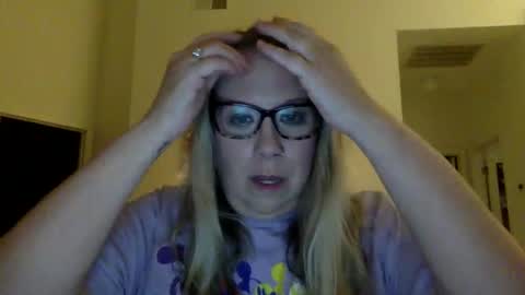 kathrynw online show from December 2024 01:04:02 AM