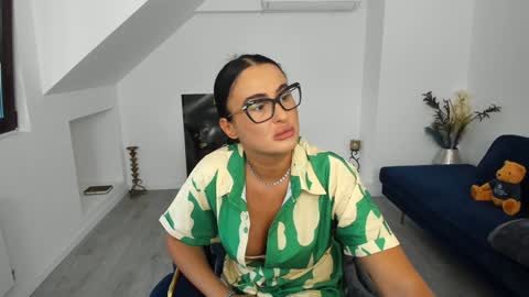 Snapshot of kathy_baby chatting on September 2025 04:13:02 AM online show from September 2025 04:13:02 AM