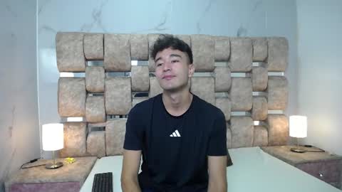 Kaht y Aiden online show from July 2026 01:17:02 PM