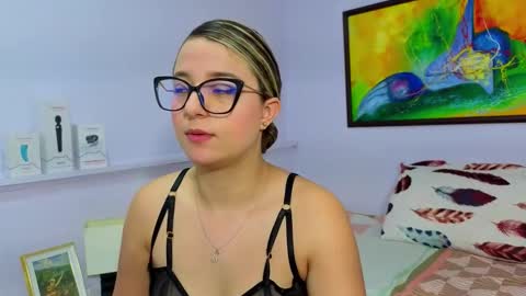 Khaterine online show from February 2026 12:01:02 PM