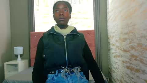 Katia online show from September 2025 11:25:01 AM