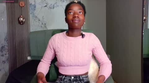 Katia online show from November 2025 11:53:01 AM