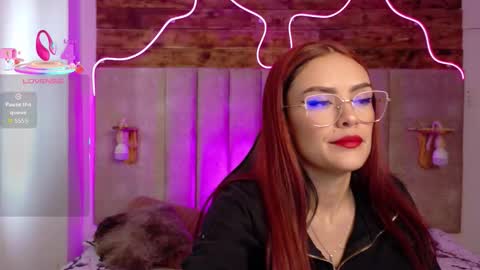 Katia online show from November 2025 08:11:01 PM