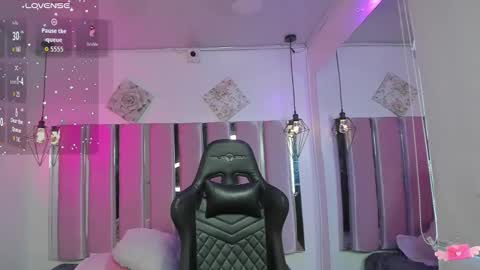 KATIA  online show from October 2025 12:31:01 PM