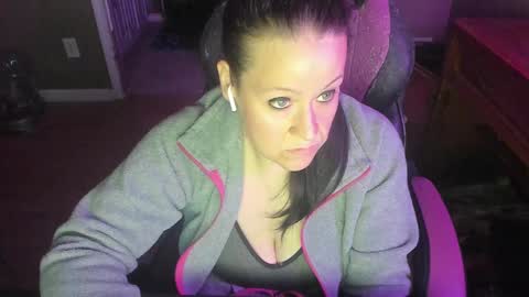 Katie online show from December 2024 02:28:02 AM