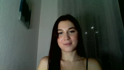 katie_foxi online show from October 2025 04:05:02 PM