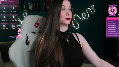 Katie online show from October 2025 02:01:02 AM