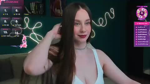 Snapshot of katie_taylorr chatting on August 2026 11:19:01 PM Katie online show from August 2026 11:19:01 PM