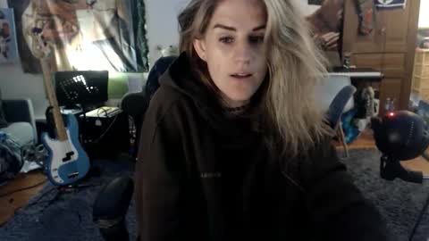 Snapshot of katiecutie_5 chatting on June 2026 04:51:02 AM Katie online show from June 2026 04:51:02 AM