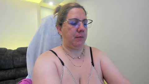 Katherine online show from September 2025 01:00:02 PM