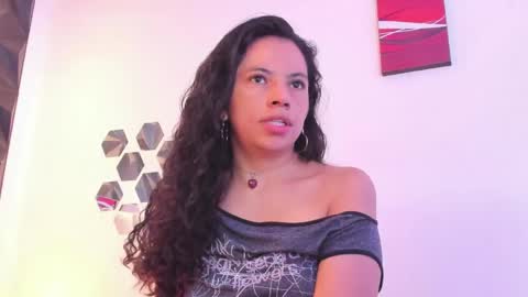 KATE  online show from April 2026 10:04:01 PM