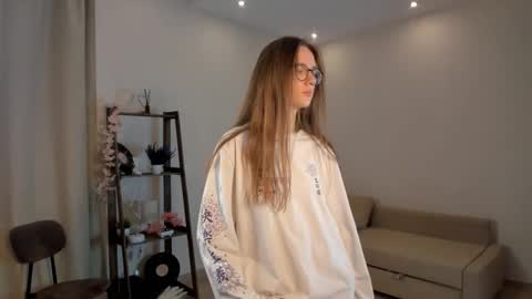 Scarlett online show from October 2025 01:06:02 AM