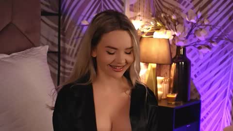 KatJolie online show from November 2025 09:15:01 PM