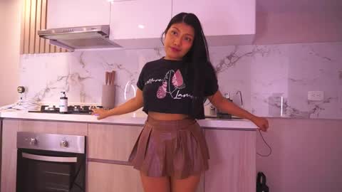 Follow me on instagram and twitter as correaktnees online show from February 2026 08:18:02 AM