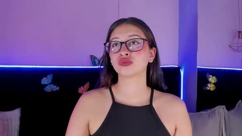 Snapshot of katniss_lovee_ chatting on February 2026 03:54:01 AM .... Katniss .... online show from February 2026 03:54:01 AM