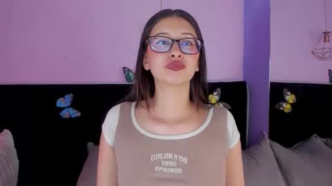 Snapshot of katniss_lovee_ chatting on February 2026 04:53:02 AM .... Katniss .... online show from February 2026 04:53:02 AM