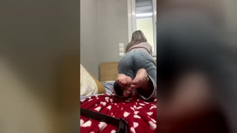 Snapshot of katraxhas chatting on February 2026 10:42:01 AM EMO online show from February 2026 10:42:01 AM