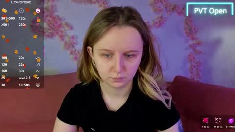 Katrina Bail online show from November 2025 04:23:02 AM