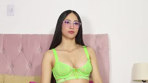 Snapshot of katrina_clarks chatting on July 2026 08:33:01 PM katrina clark online show from July 2026 08:33:01 PM