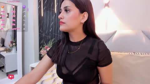 Keyla online show from October 2025 07:25:01 PM